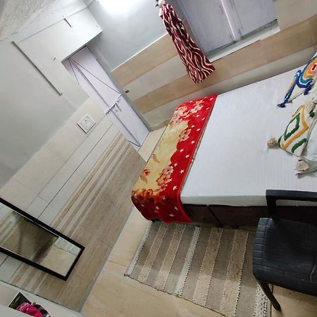 Varah Square Guest House Пушкар Екстер'єр фото