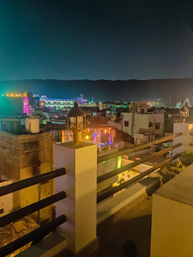 Varah Square Guest House Пушкар Екстер'єр фото