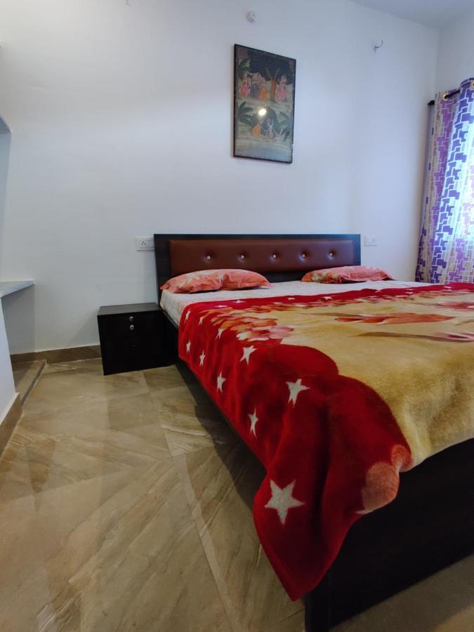 Varah Square Guest House Пушкар Екстер'єр фото